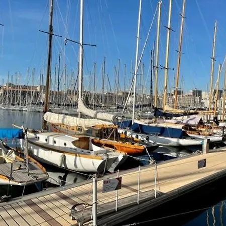 Sunny Stylish Spacious Loft In Old-port Marseille